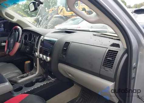 2010 Toyota Tundra Limited 5.7L V8 z USA, uszkodzony, nr VIN 5TFSY5F13AX094950